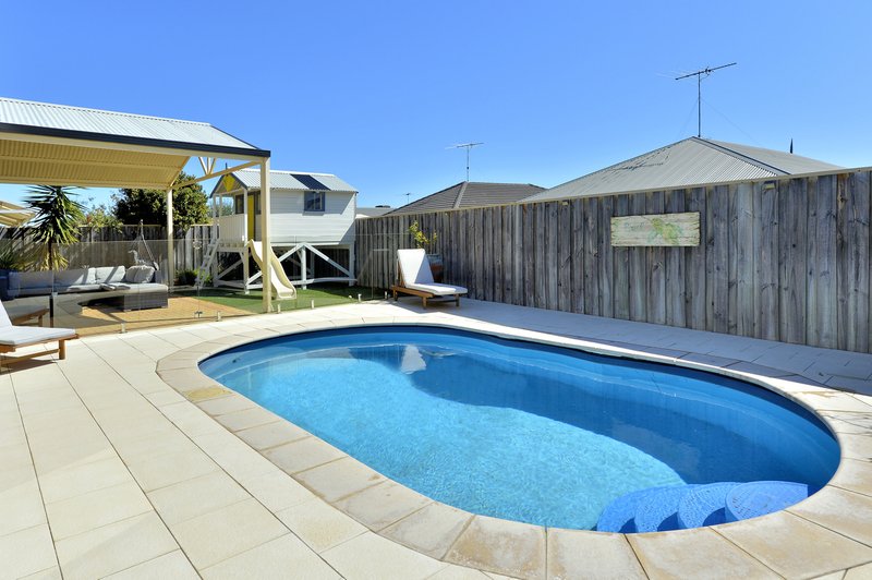 Photo - 21 Marsdenia Road, Halls Head WA 6210 - Image 2