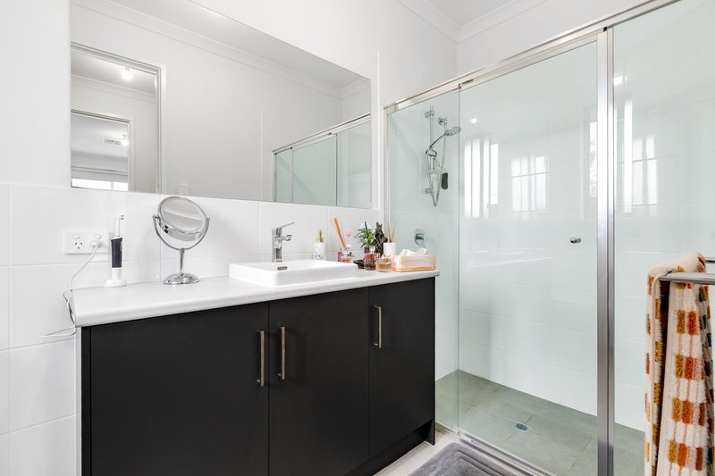 Photo - 21 Mary Street, Smithfield SA 5114 - Image 3