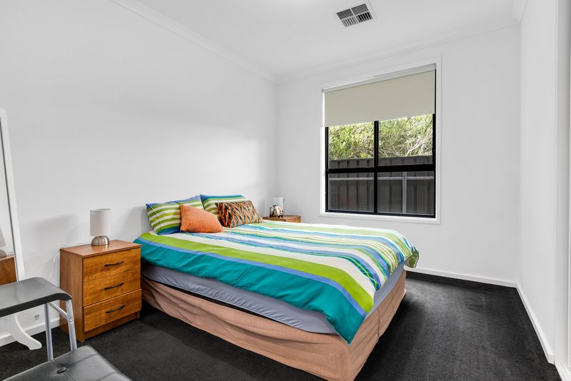 Photo - 21 Mary Street, Smithfield SA 5114 - Image 7