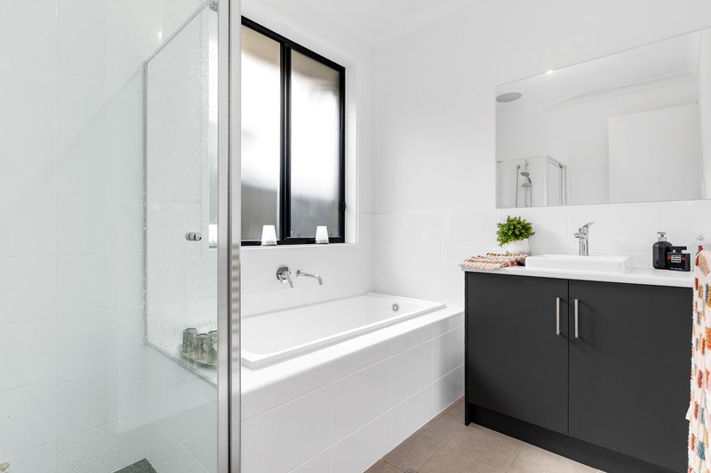 Photo - 21 Mary Street, Smithfield SA 5114 - Image 8