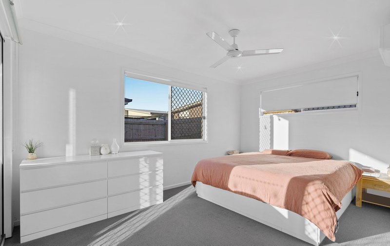 Photo - 21 Matasha Crescent, Pimpama QLD 4209 - Image 6