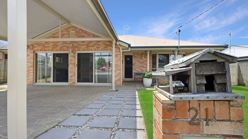 Photo - 21 Matthews Street, Harristown QLD 4350 - Image 20