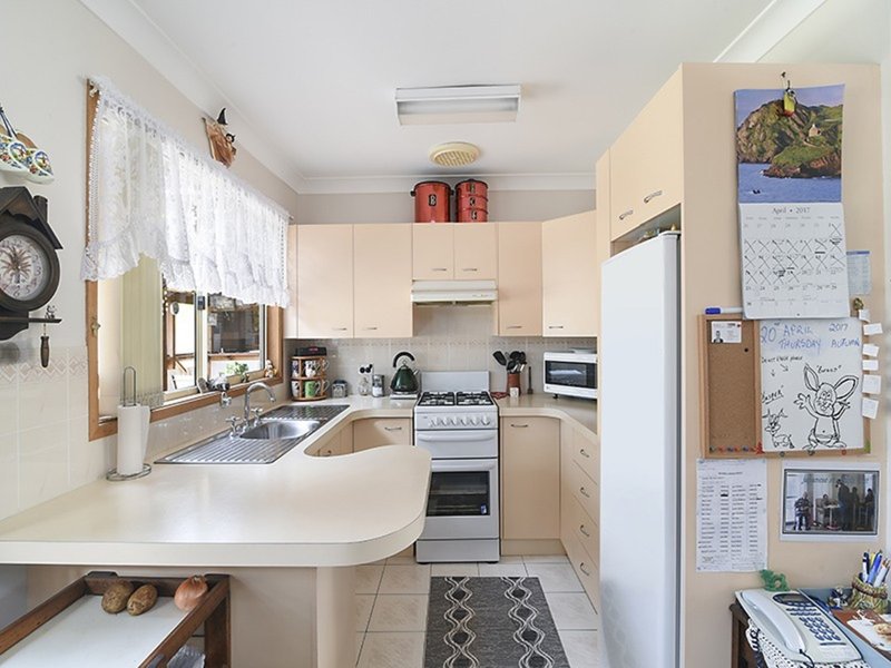 Photo - 21 Mawarra Street, Gwandalan NSW 2259 - Image 3