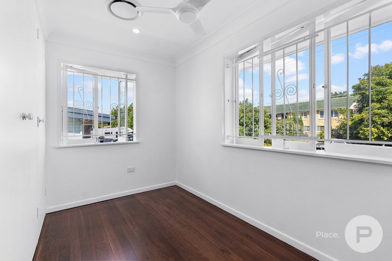 Photo - 21 Mayled Street, Chermside West QLD 4032 - Image 16