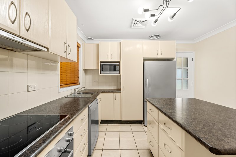 Photo - 21 Mazepa Avenue, South Penrith NSW 2750 - Image 2