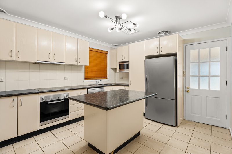 Photo - 21 Mazepa Avenue, South Penrith NSW 2750 - Image 3