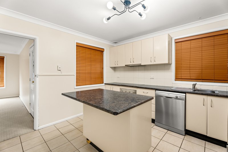 Photo - 21 Mazepa Avenue, South Penrith NSW 2750 - Image 7
