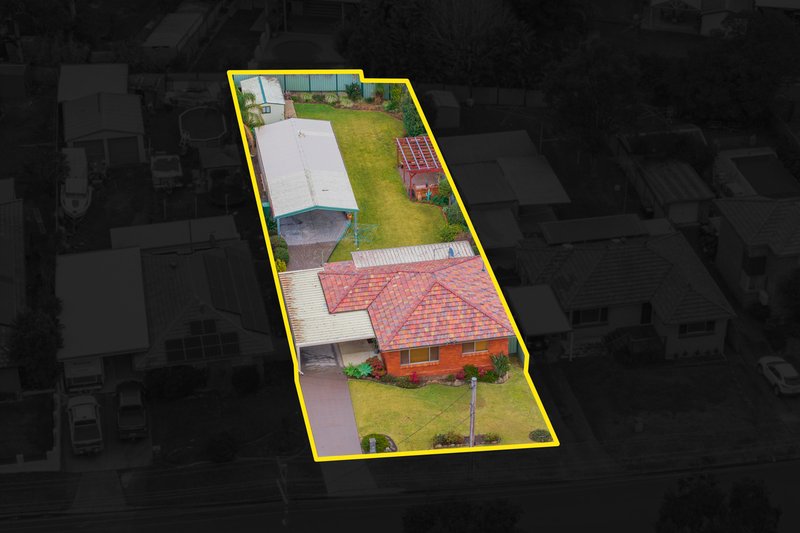 Photo - 21 Mazepa Avenue, South Penrith NSW 2750 - Image 11