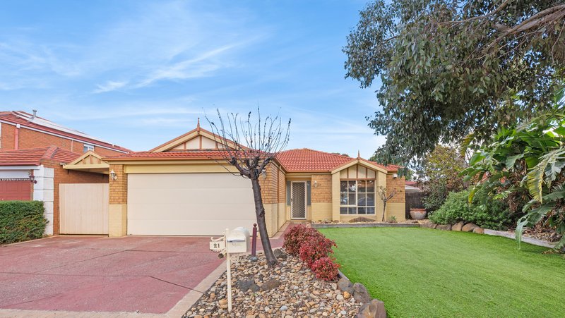 21 Mcconnell Crescent, Roxburgh Park VIC 3064