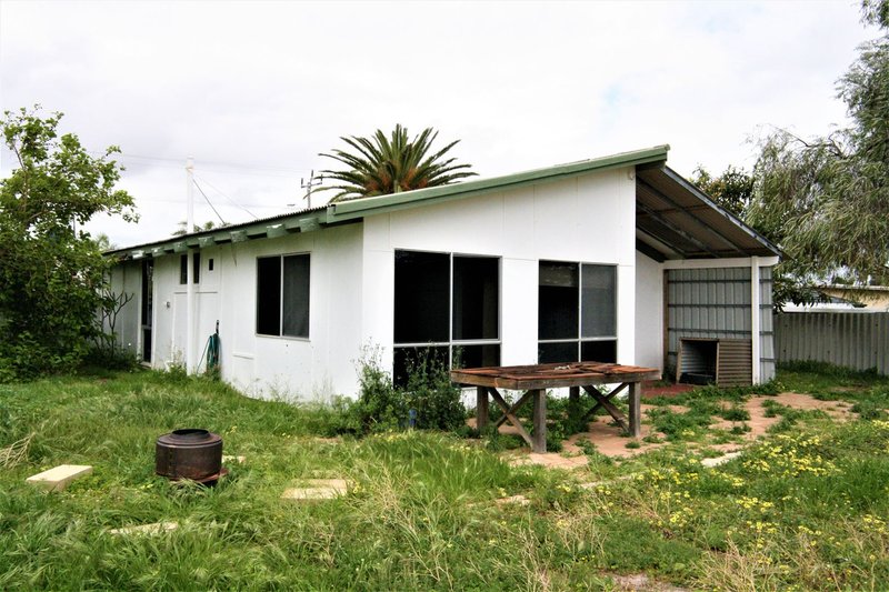 Photo - 21 Mccormick St , Warnbro WA 6169 - Image 20