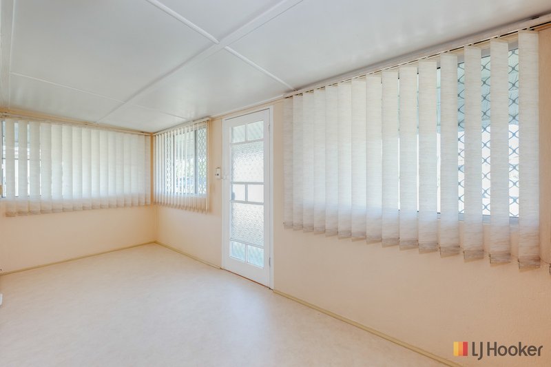 Photo - 21 Mccracken Street, Walkervale QLD 4670 - Image 5