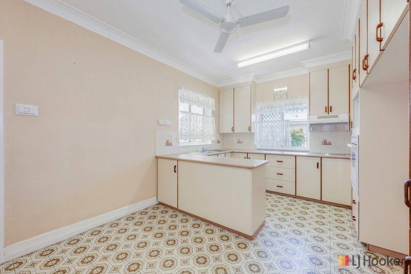 Photo - 21 Mccracken Street, Walkervale QLD 4670 - Image 13