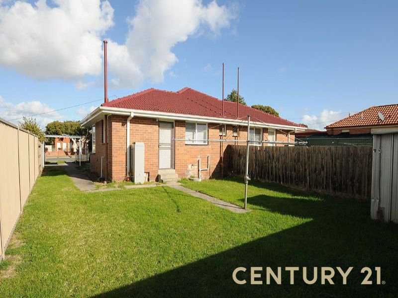 Photo - 2/1 Mcfees Road, Dandenong North VIC 3175 - Image 5