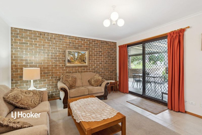 Photo - 21 Mcgill Crescent, Para Hills SA 5096 - Image 11