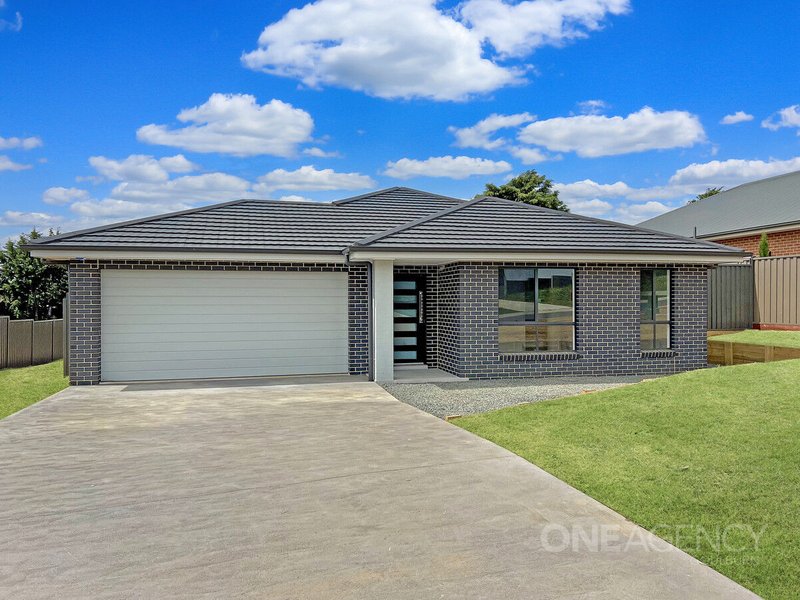 Photo - 21 Mcgrath Place, Goulburn NSW 2580 - Image