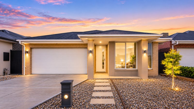 Photo - 21 Mckell Street, Deanside VIC 3336 - Image 1