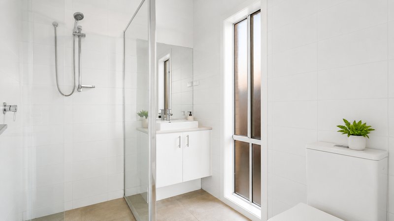 Photo - 21 Mckell Street, Deanside VIC 3336 - Image 3
