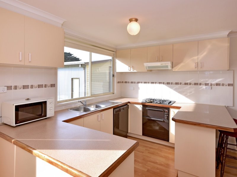 Photo - 21 Mcleod Street, St Leonards VIC 3223 - Image 7