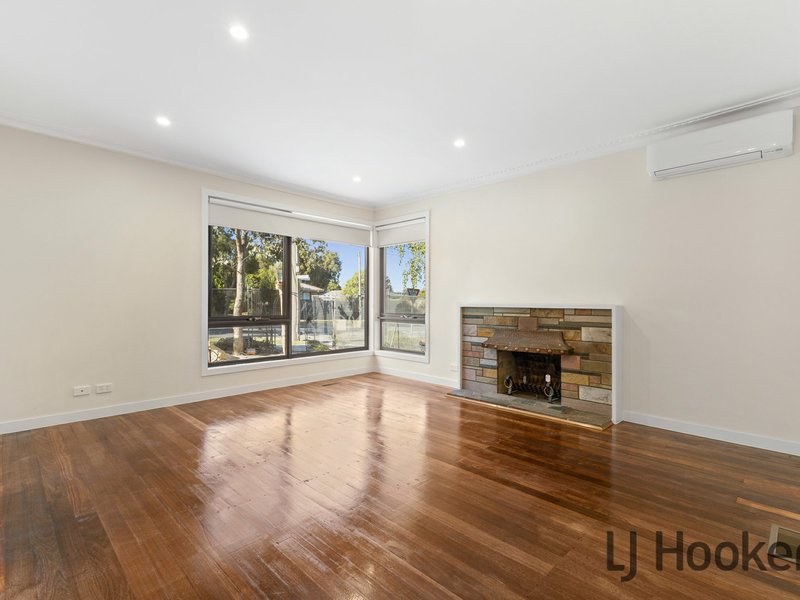 Photo - 21 Mcmahons Road, Ferntree Gully VIC 3156 - Image 2