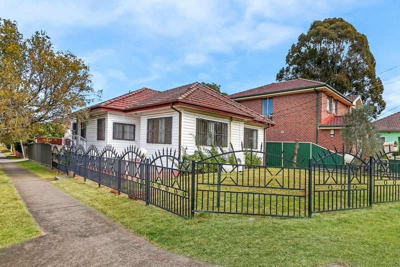 21 Mcmillan Street, Yagoona NSW 2199