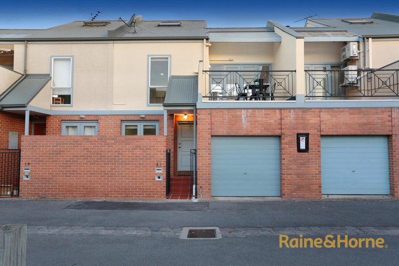 21 Mcnamara Mews, Kensington VIC 3031