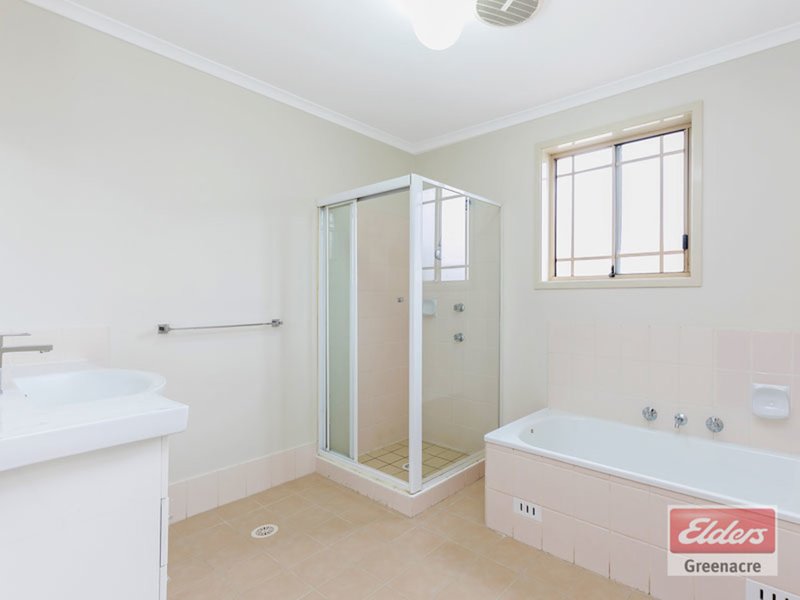 Photo - 21 Melaleuca Grove, Greenacre NSW 2190 - Image 4