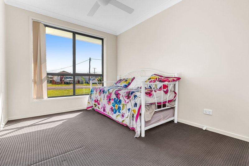 Photo - 2/1 Melton Avenue, Cessnock NSW 2325 - Image 6