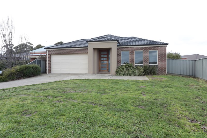 Photo - 21 Merino Drive, Alfredton VIC 3350 - Image