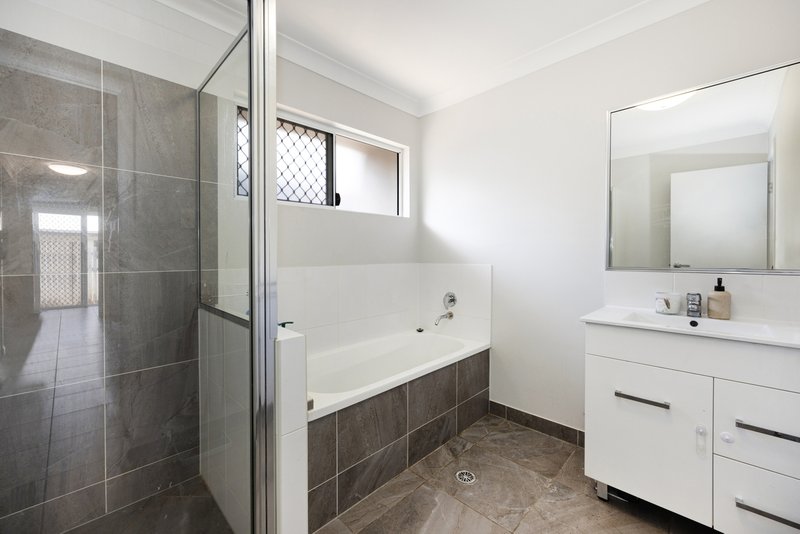 Photo - 21 Mesa Circuit, Cosgrove QLD 4818 - Image 9