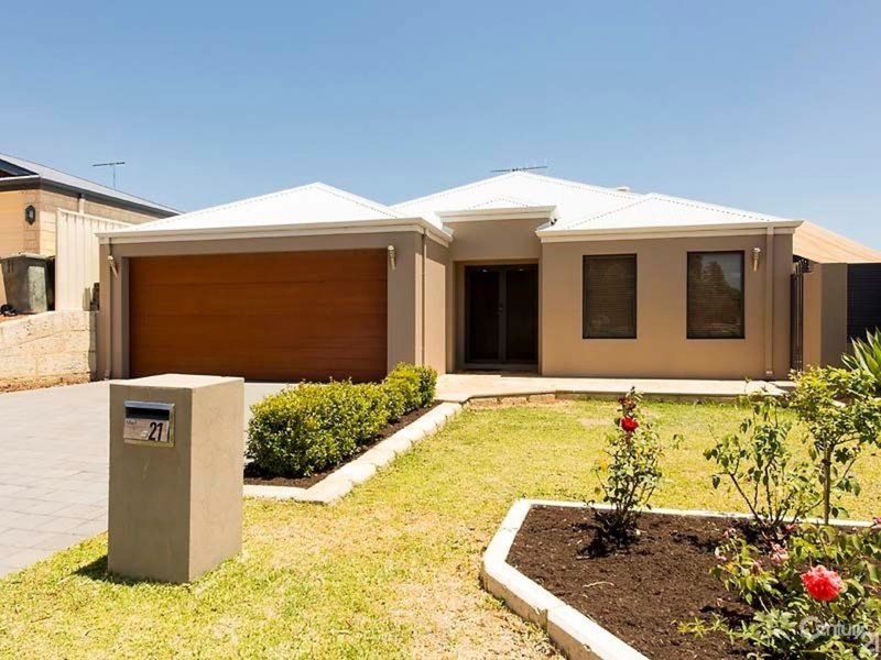 21 Messina Drive, Sinagra WA 6065