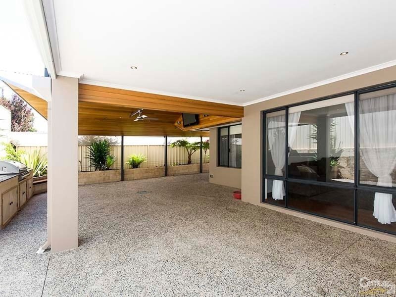 Photo - 21 Messina Drive, Sinagra WA 6065 - Image 23