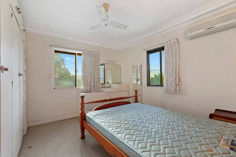 Photo - 21 Meynell Street, Salisbury QLD 4107 - Image 8