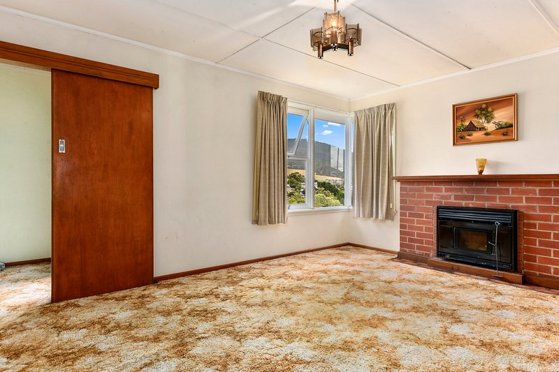 Photo - 21 Milburn Place, Glenorchy TAS 7010 - Image 2