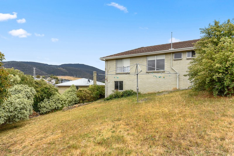 Photo - 21 Milburn Place, Glenorchy TAS 7010 - Image 12