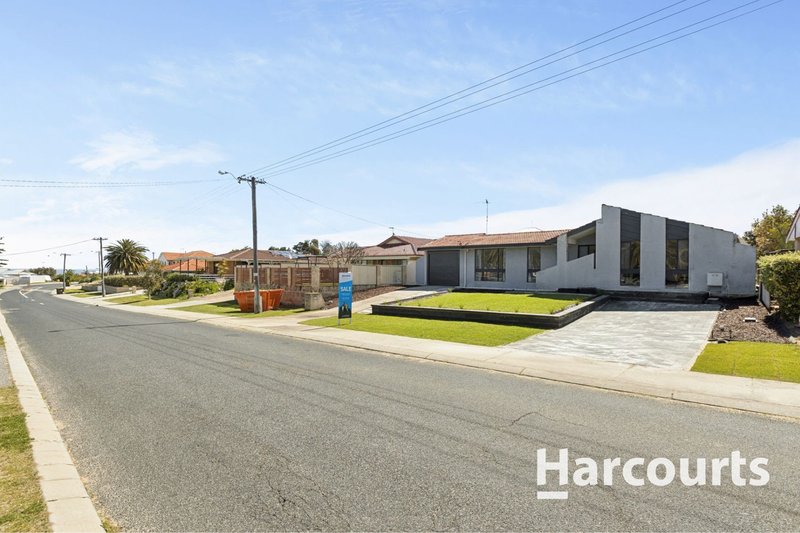 Photo - 21 Mindarie Drive, Quinns Rocks WA 6030 - Image 32