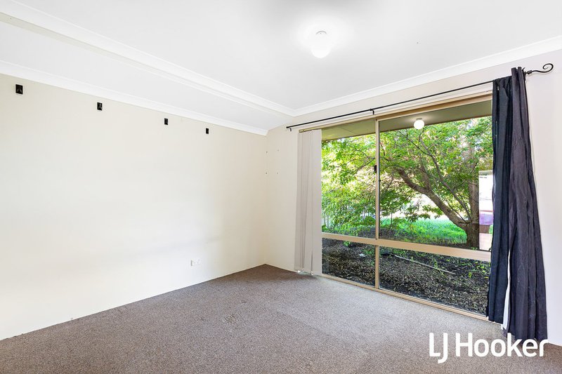 Photo - 21 Minilya Loop, Warnbro WA 6169 - Image 13