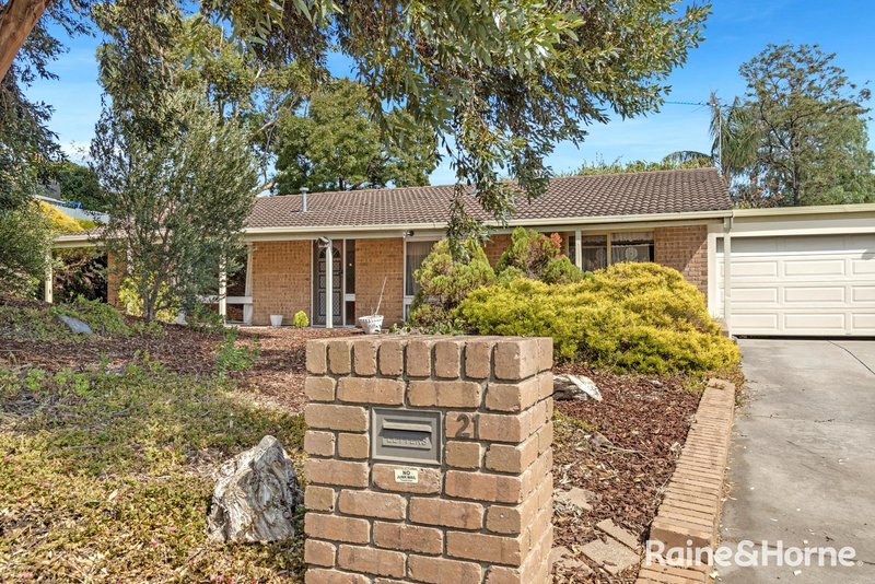 21 Minnipa Drive, Hallett Cove SA 5158