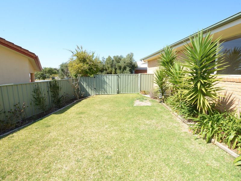 Photo - 21 Mistral Place, Old Bar NSW 2430 - Image 7