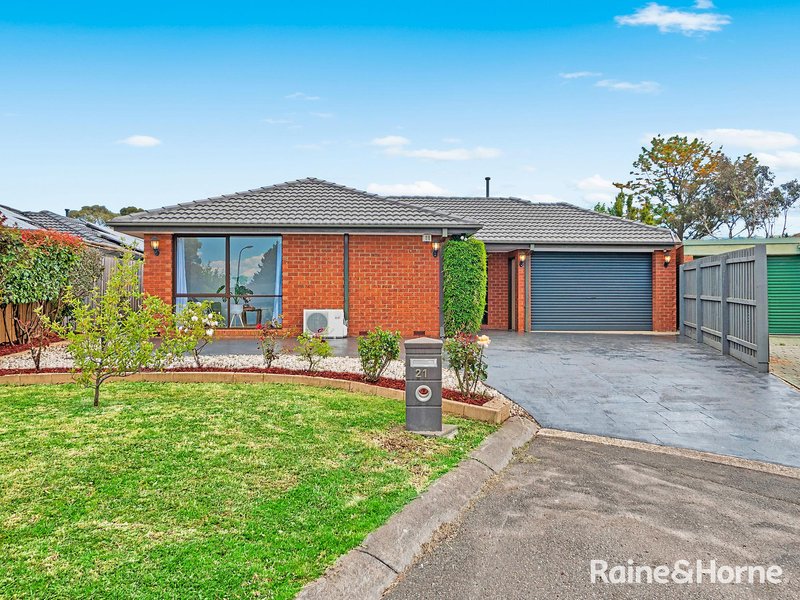 21 Mollisons Hill, Hampton Park VIC 3976