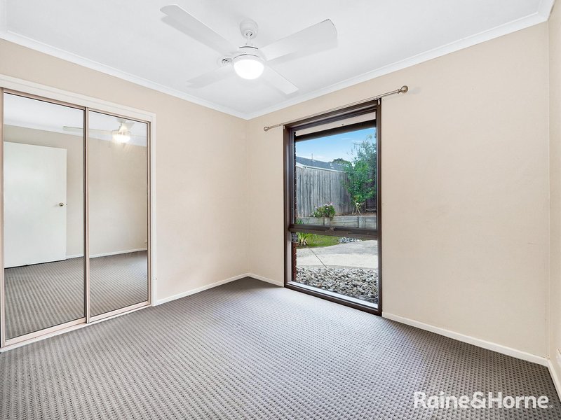 Photo - 21 Mollisons Hill, Hampton Park VIC 3976 - Image 15