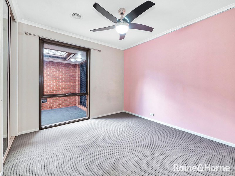 Photo - 21 Mollisons Hill, Hampton Park VIC 3976 - Image 16