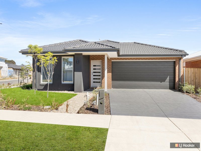 21 Monavale Drive, Mount Duneed VIC 3217