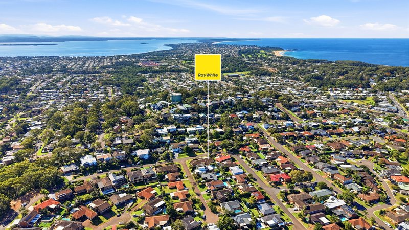 Photo - 2/1 Montana Place, Bateau Bay NSW 2261 - Image 17