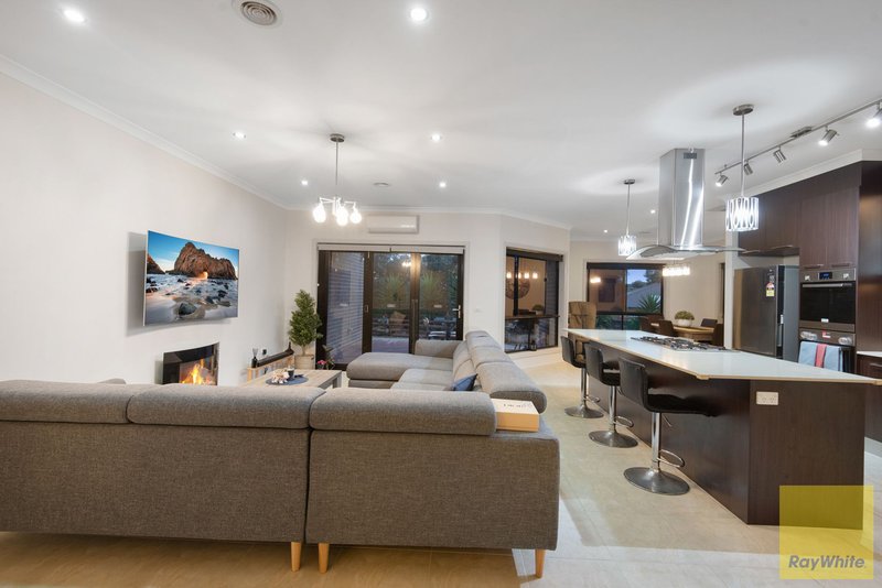 Photo - 21 Montezuma Avenue, Truganina VIC 3029 - Image 7