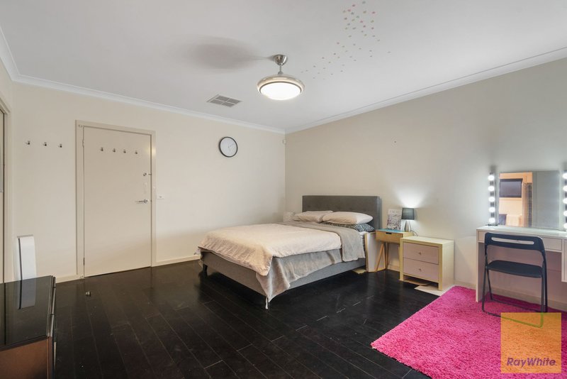 Photo - 21 Montezuma Avenue, Truganina VIC 3029 - Image 14