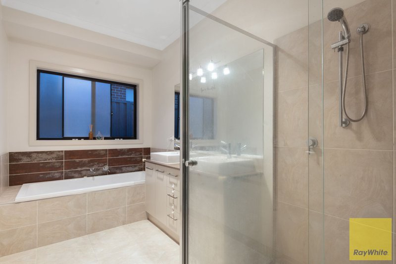 Photo - 21 Montezuma Avenue, Truganina VIC 3029 - Image 17