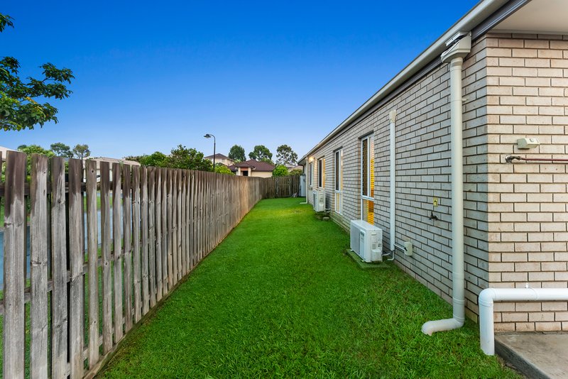 Photo - 21 Moonie Crescent, North Lakes QLD 4509 - Image 15