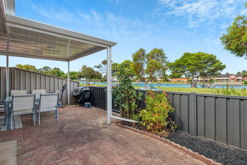 2/1 Moorea Court, West Lakes SA 5021