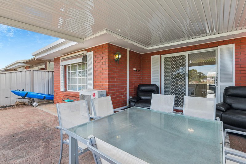 Photo - 2/1 Moorea Court, West Lakes SA 5021 - Image 3