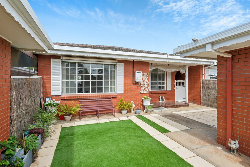 Photo - 2/1 Moorea Court, West Lakes SA 5021 - Image 6